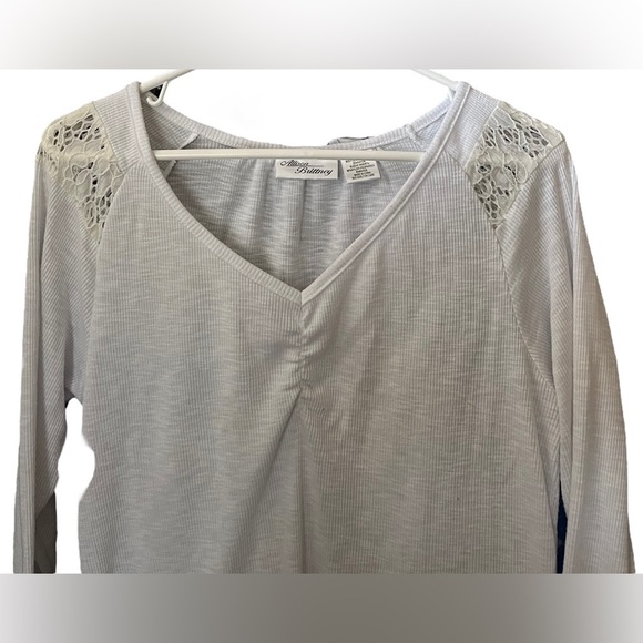 Allison Brittney White Long Sleeve Shirt XL - Picture 2 of 5